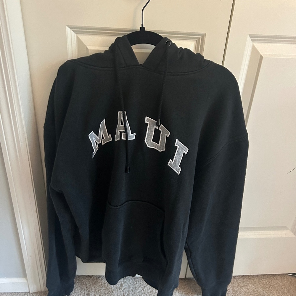 Black Maui Hoodie (Size L)